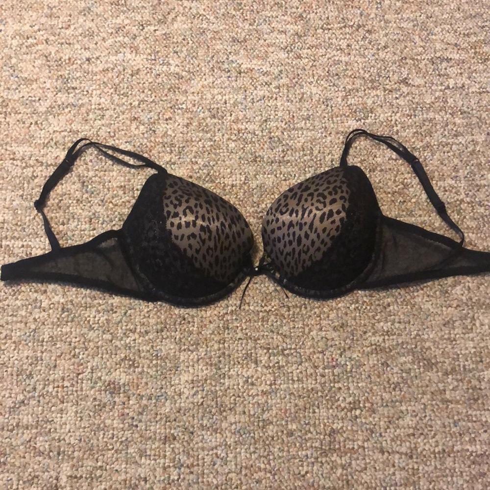 Vassarette Leopard Push Up Bra 36C